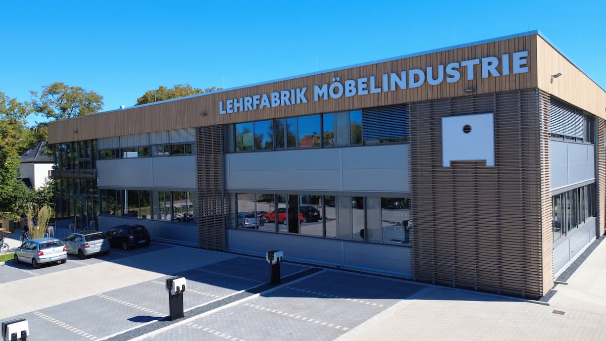 Lehrfabrik_Möbelindustrie Lehrfabrik Möbelindustrie Löhne